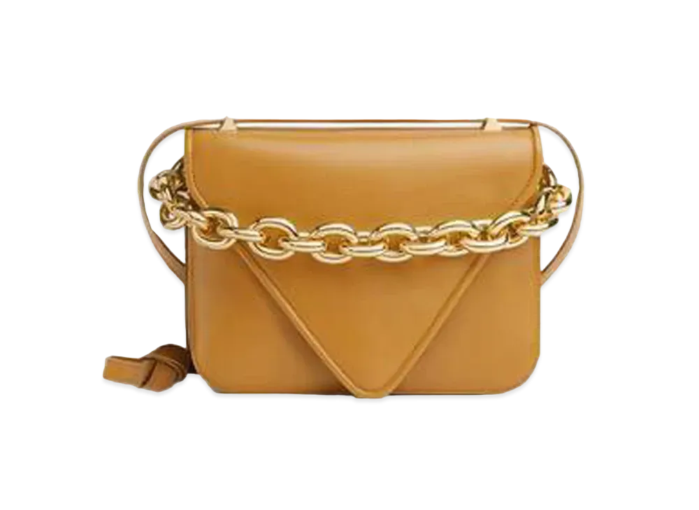 Bottega Veneta Mount "Cob"