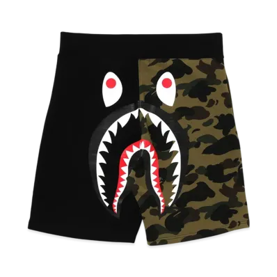 A BATHING APE 1St Camo Back Shark Sweat Shorts "Green"