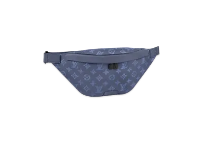 Louis Vuitton Discovery Bumbag PM Monogram Shadow
