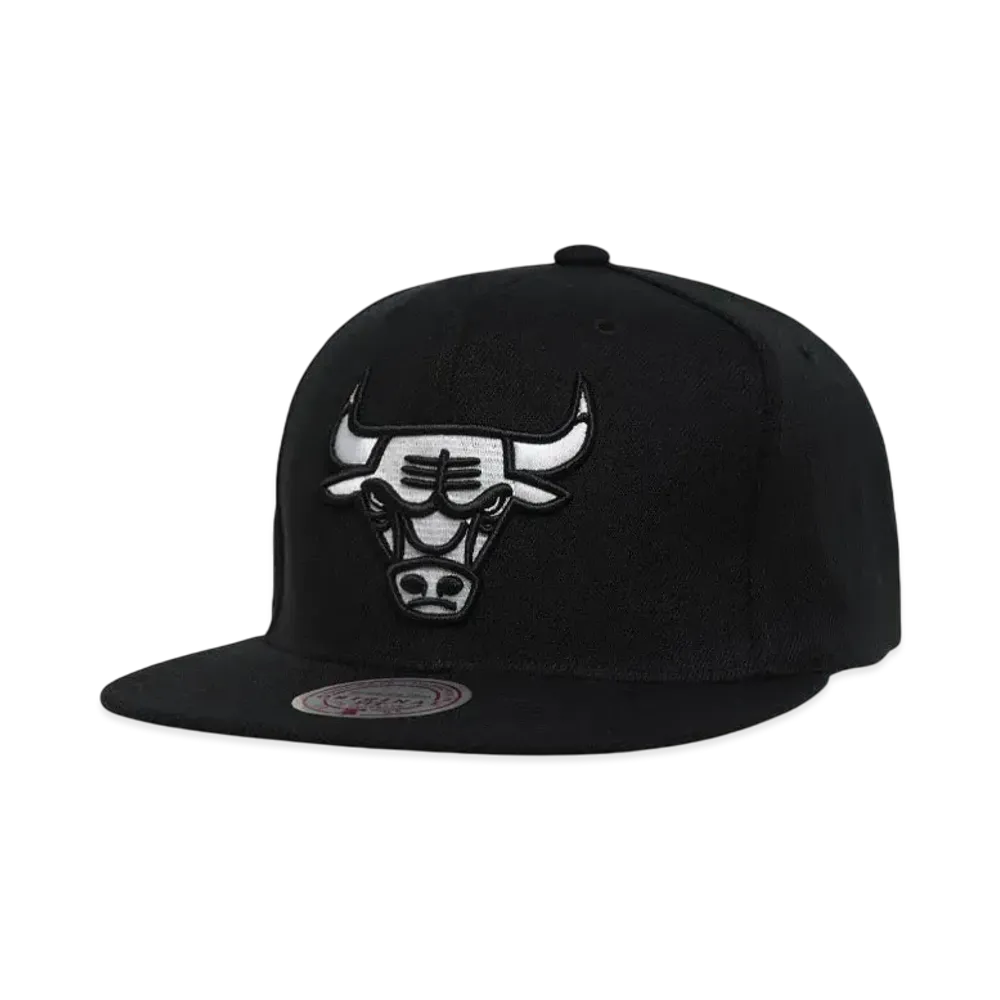 Mitchell&Ness NBA EVERGREEN BLACK WHITE SNAPBACK BULLS "BLACK"