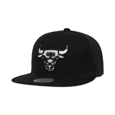 Mitchell&Ness NBA EVERGREEN BLACK WHITE SNAPBACK BULLS "BLACK"