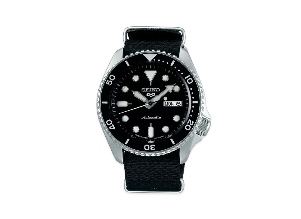 SEIKO 5 Sports Sports Style SBSA021