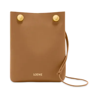 LOEWE Pebble Pouch "Oak"