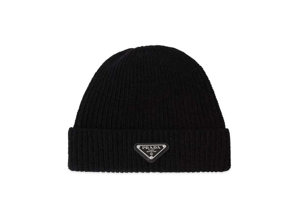 PRADA Ribbed Logo-Plaque Beanie "Black"