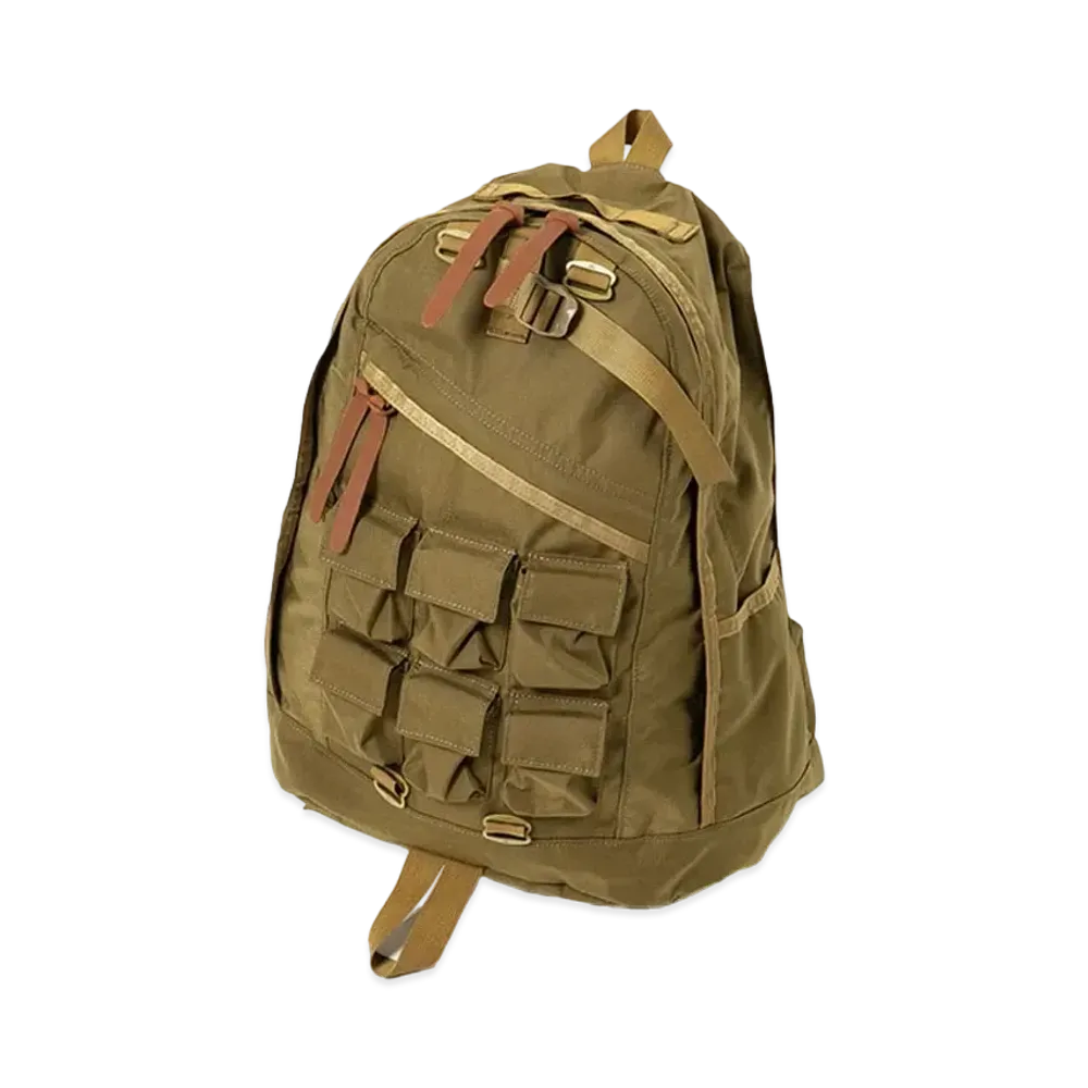 GREGORY x NEXUSVII. Daypack Parasite "Coyote"