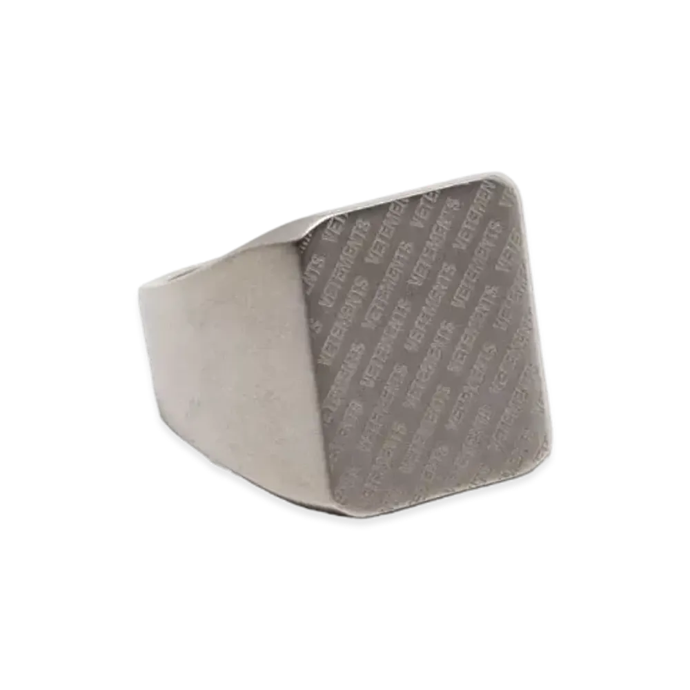 VETEMENTS Logo Signet Ring "Silver"