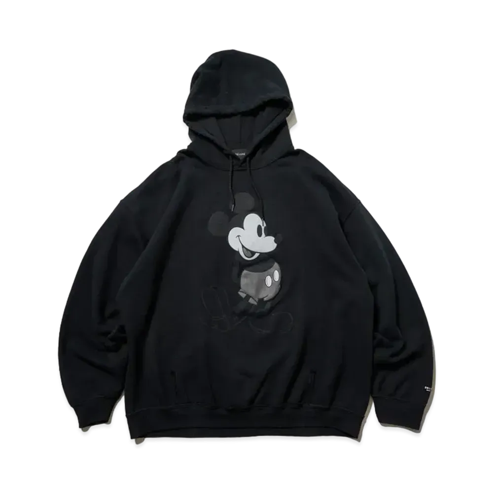 DELUXE DISNEY x DELUXE SAVAGE HOODIE "BLACK"