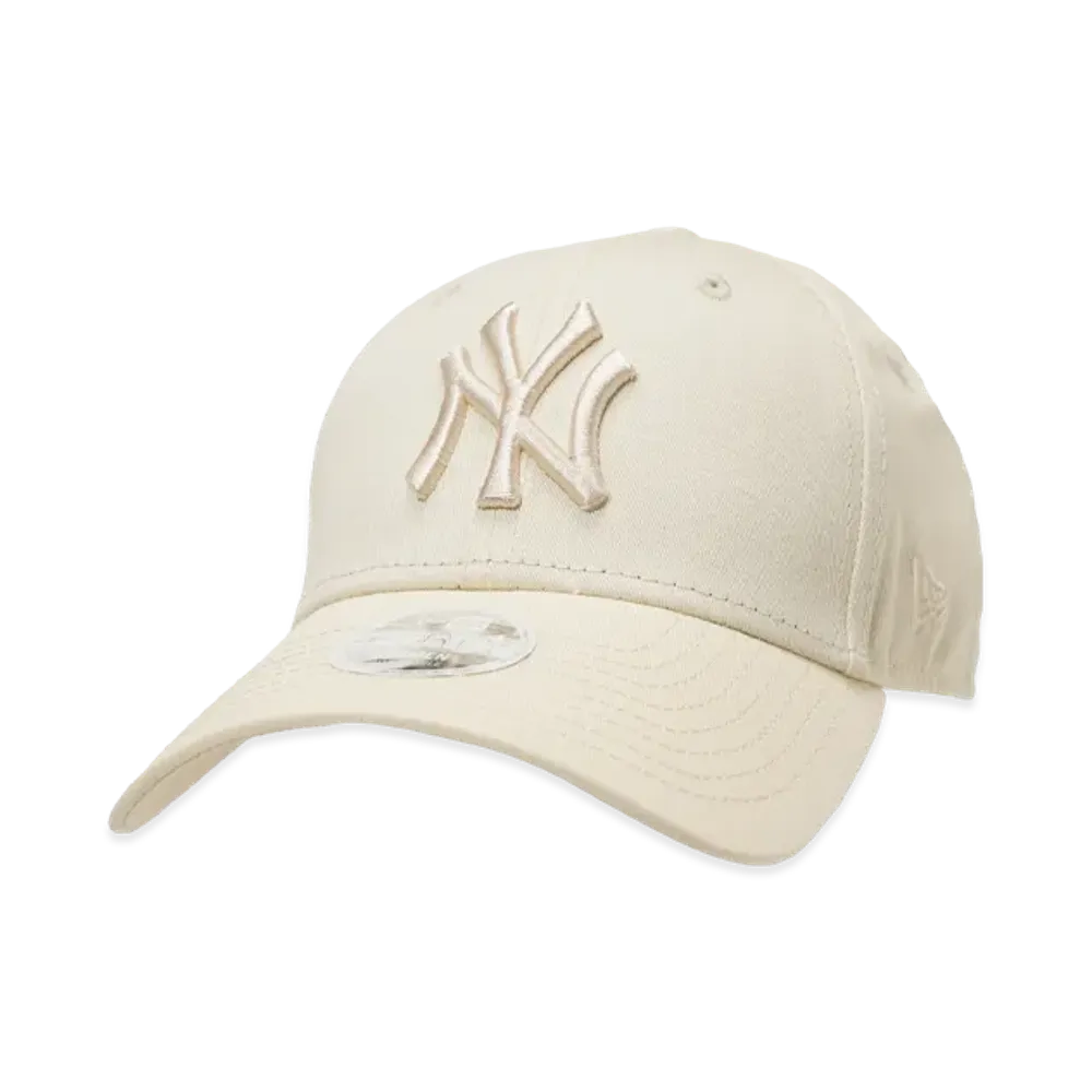 NEW ERA Women's LA NYY 940 9FORTY League Essential "NY Light Beige"