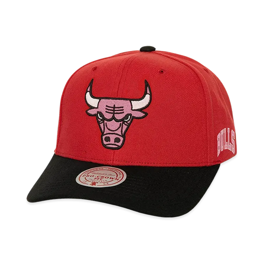 Mitchell & Ness x BLACKPINK Bulls Snapback "Red"