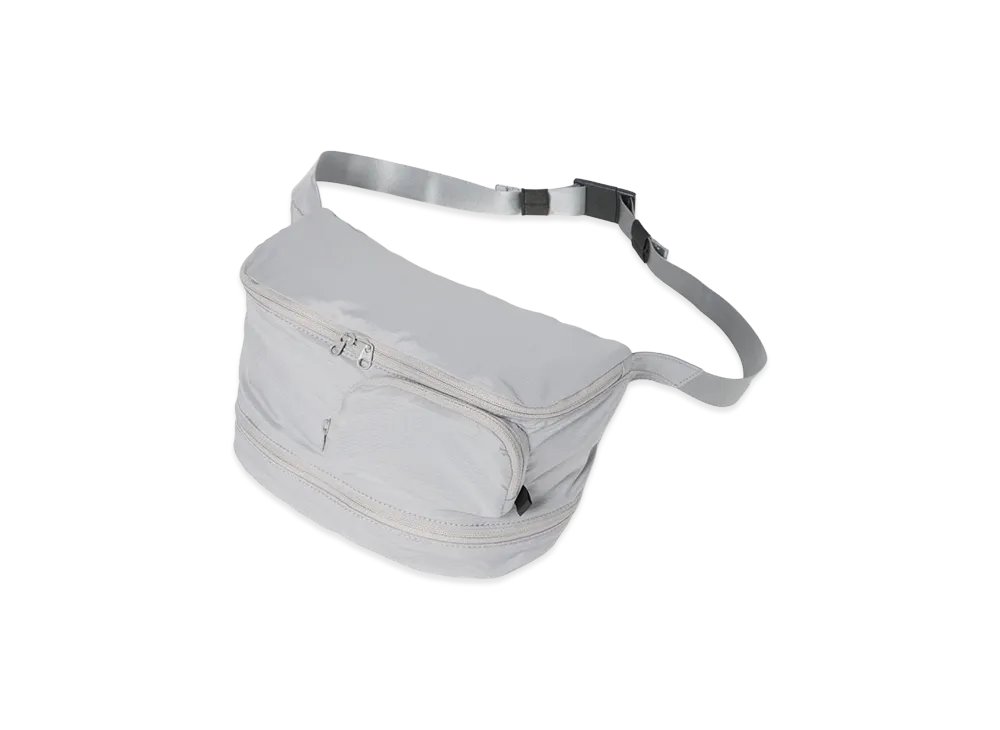 DAIWA PIER39 Tech Pertex Travel Expand Fanny Bag "Light Gray"