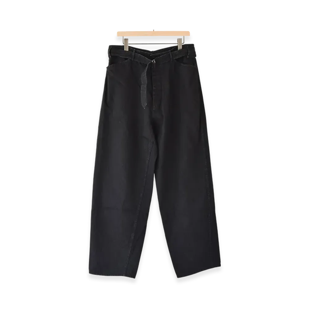 COMOLI Denim Belted Pants "Black"