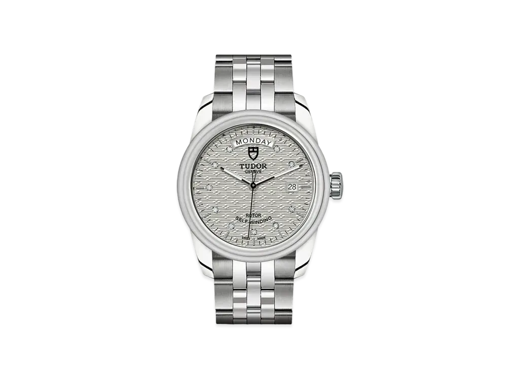 TUDOR GLAMOUR DATE + DAY