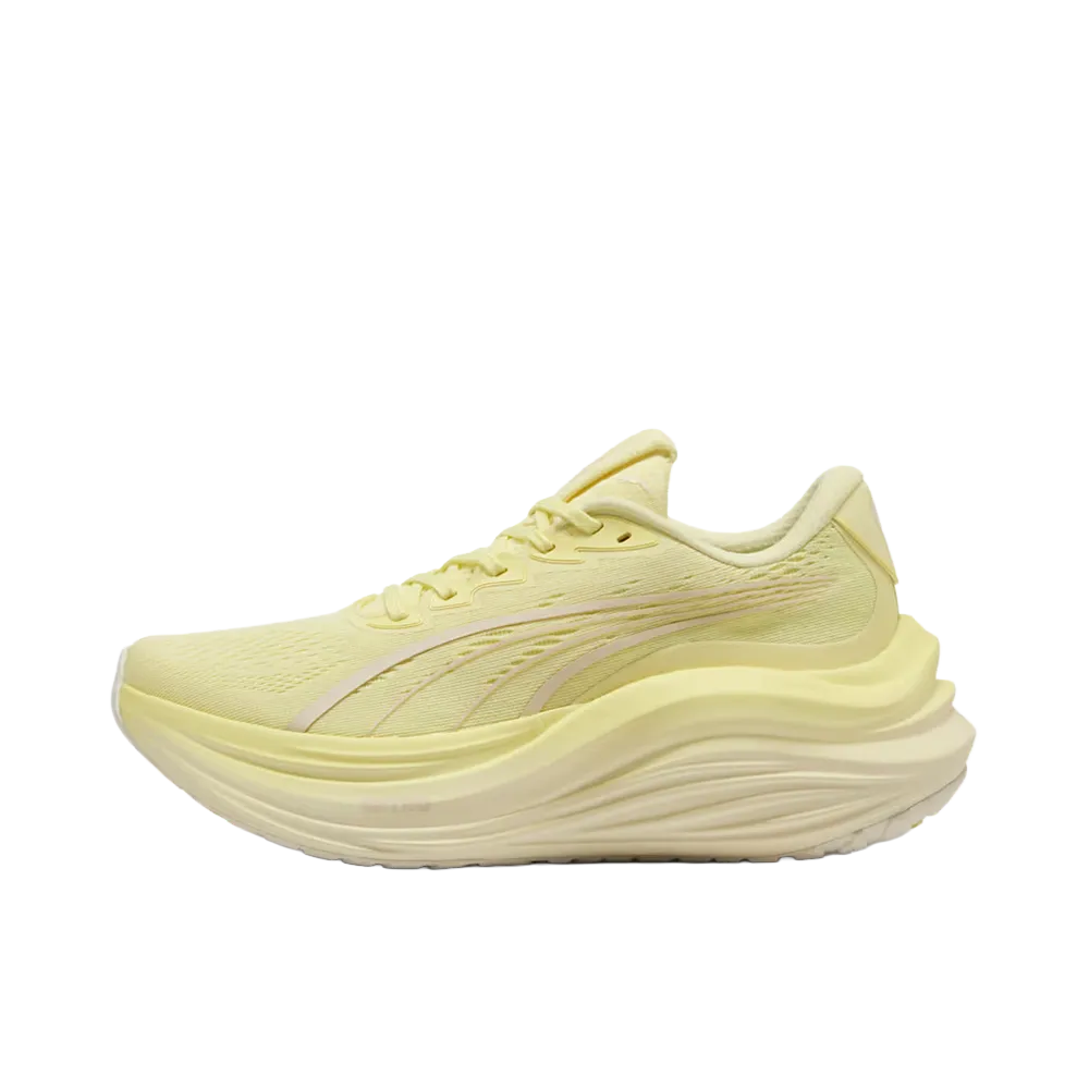 Puma Women's MagMax Nitro "Gold Moon"