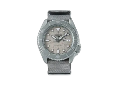 SEIKO 5 Sports Street Style SBSA127