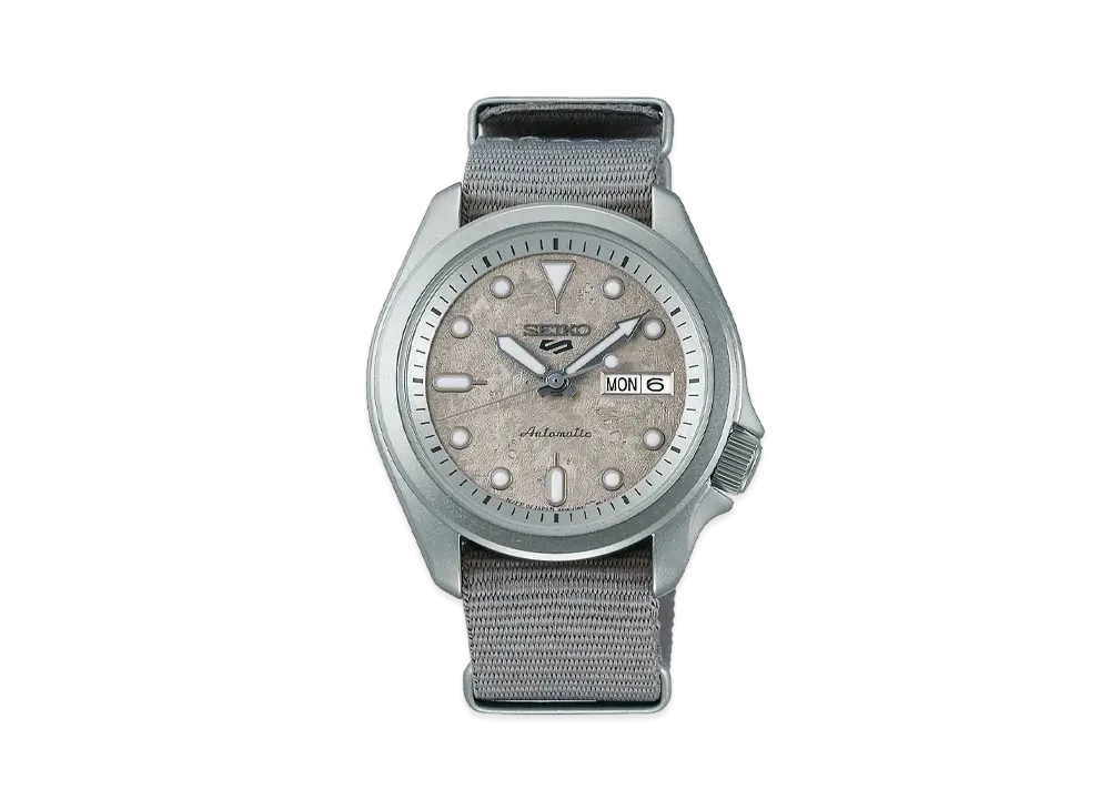 SEIKO 5 Sports Street Style SBSA129