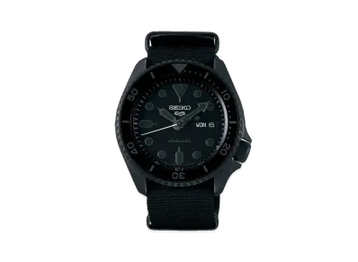 SEIKO 5 Sports Street Style SBSA025