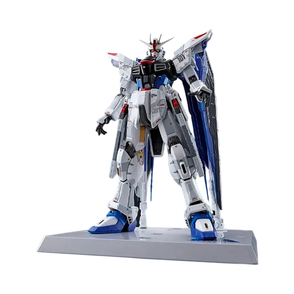 BANDAI "CHOGOKIN" -THE LIFE-SIZED FREEDOM GUNDAM STATUE- ZGMF-X10A FREEDOM GUNDAM Ver.GCP
