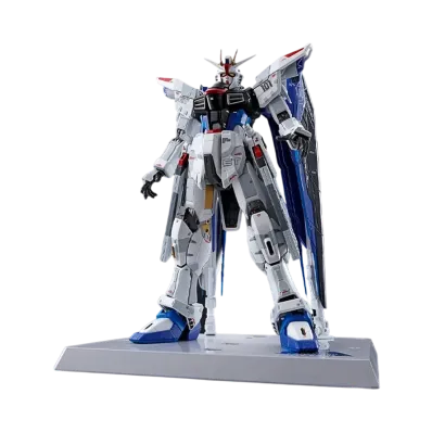 BANDAI "CHOGOKIN" -THE LIFE-SIZED FREEDOM GUNDAM STATUE- ZGMF-X10A FREEDOM GUNDAM Ver.GCP
