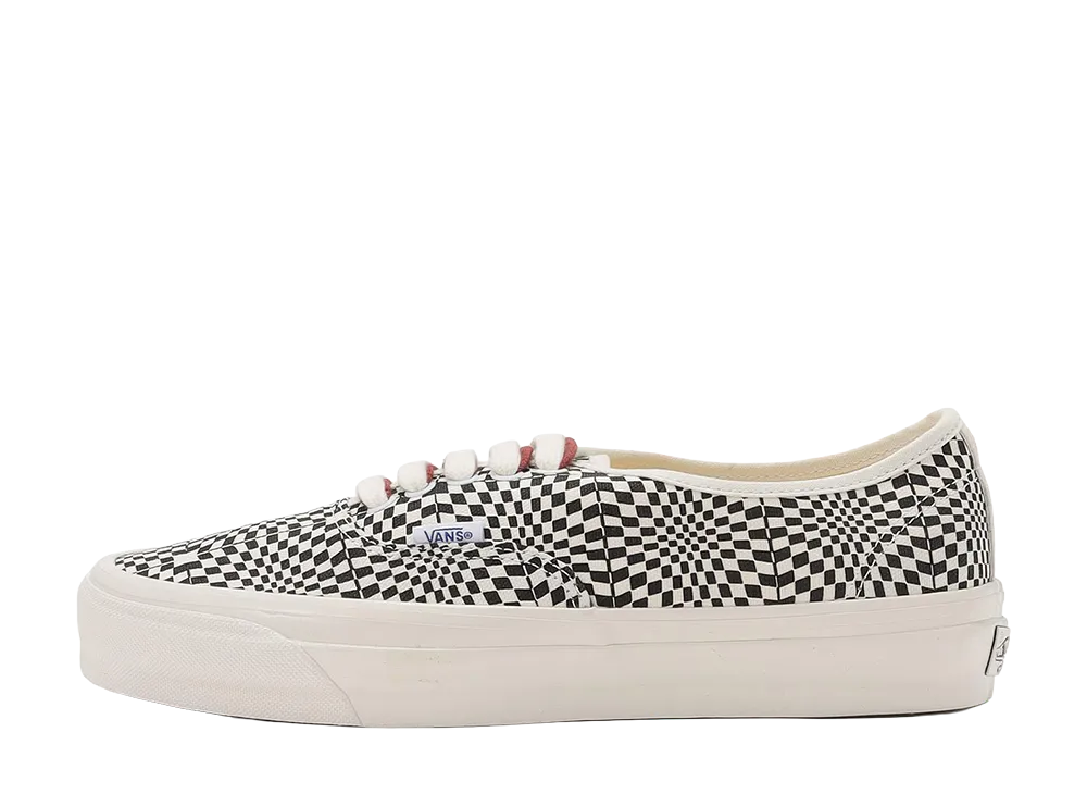 Vans Premium Authentic 44 Heritage "Black"