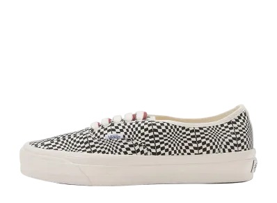 Vans Premium Authentic 44 Heritage "Black"