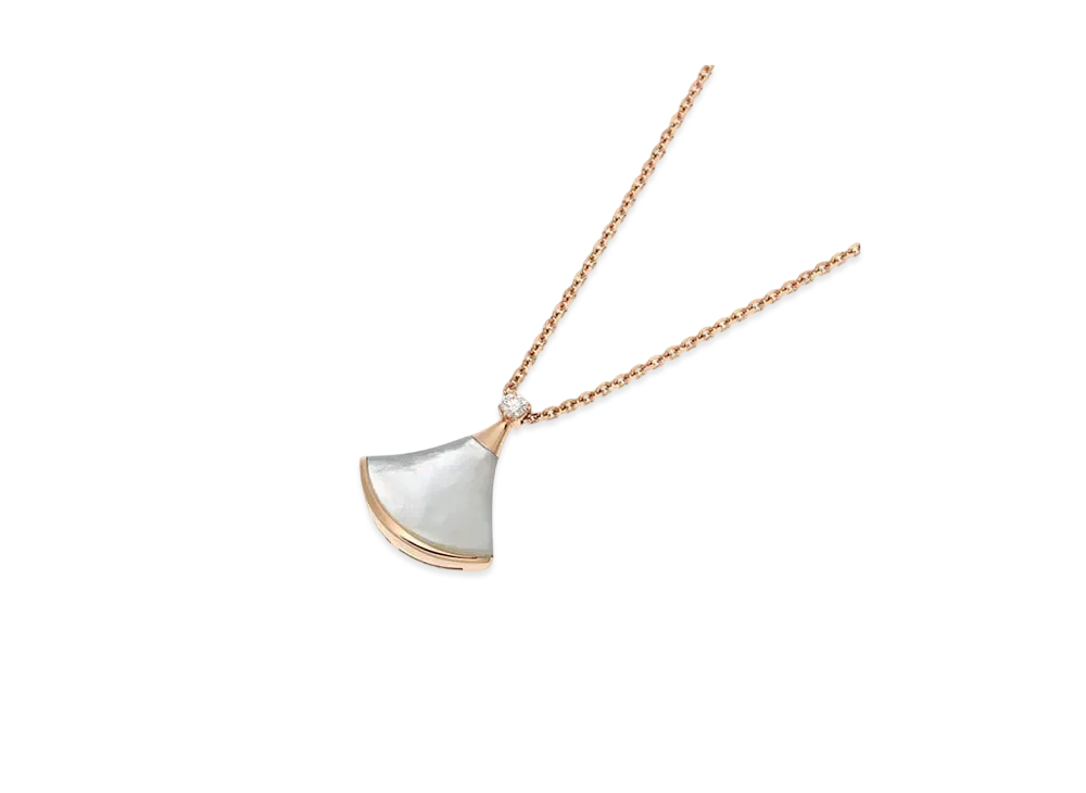 BVLGARI Divas Dream Necklace Diamond Mother of Pearl "White"