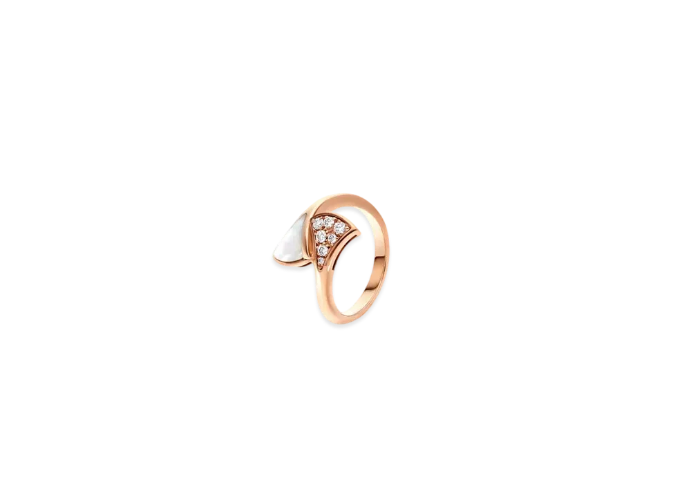 BVLGARI Divas' Dream Ring With Pave Diamonds and Mother of Pearl "Pink Gold"