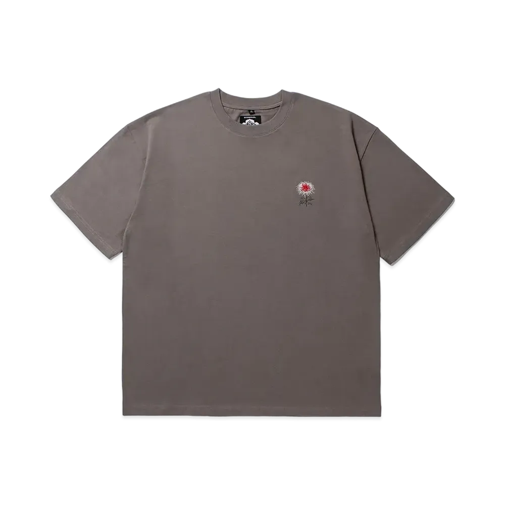 APHRODITEGANG Gakkin x Budspool Nichisho Kiku T-Shirt "Charcoal"
