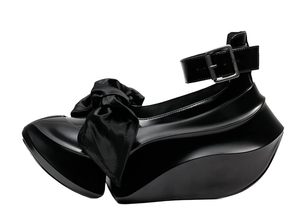 grounds Women's ORCA HANKIE SANDAL "Black/Black Paint"