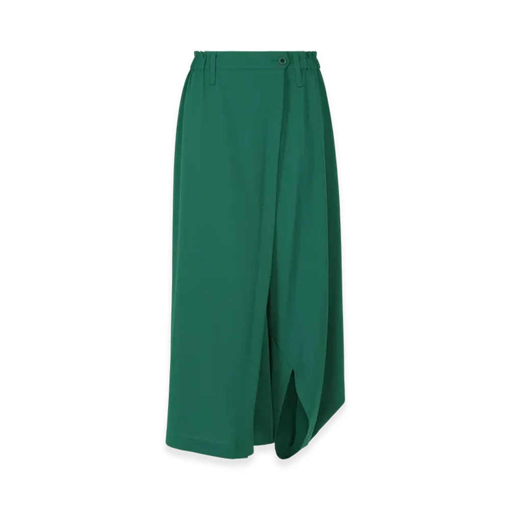 132 5. ISSEY MIYAKE Seamless 2 "Viridian"