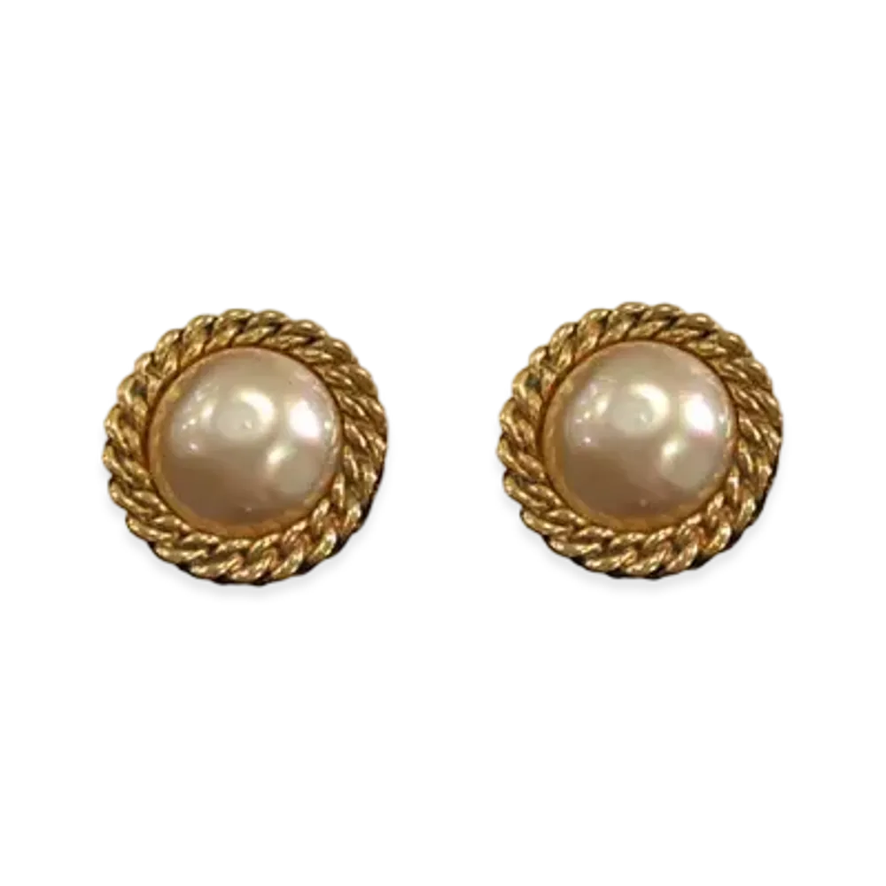 CHANEL Pearl Earrings "Gold"