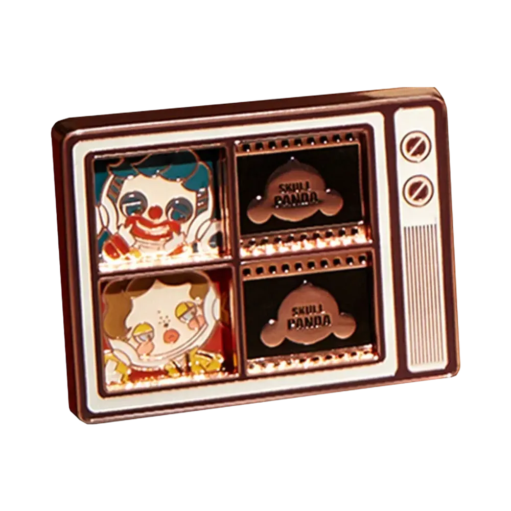 POP MART SKULLPANDA Action! Cut! Pin Badge