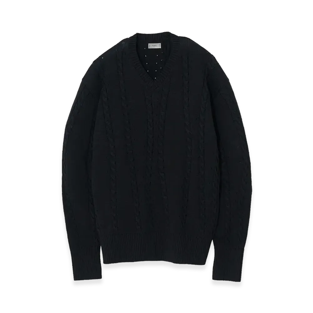 YOKE Fluid Cable-Knit V-neck Sweater "Black"