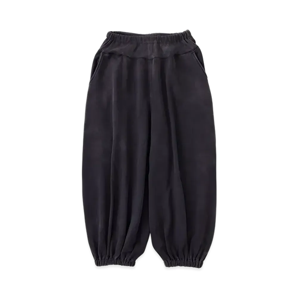 NICENESS Zoom Distressed Sweat Zouave Pants "Black"