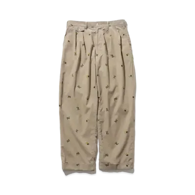 END. x Clarks Originals x BEAMS PLUS 2 Pleats Trousers Ski Trek Man Print "Light Grey"