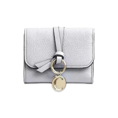 Chloe Alphabet Small Tri Fold Wallet With Leather Link In Grained & Shiny Calfskin "Light Cloud"
