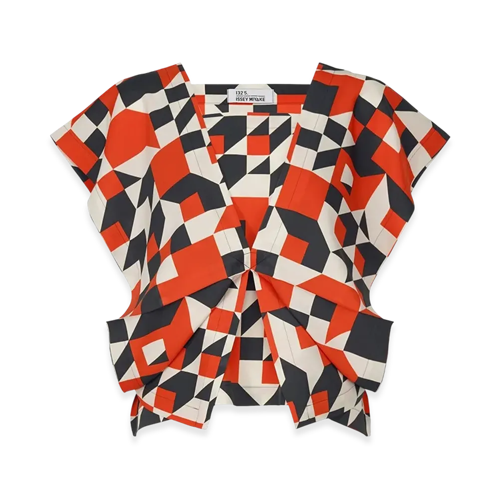 132 5. ISSEY MIYAKE Box Composition "Scarlet"