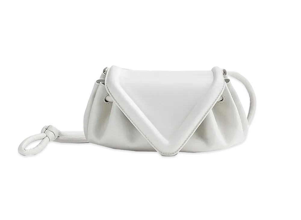 Bottega Veneta Beak "Chalk"