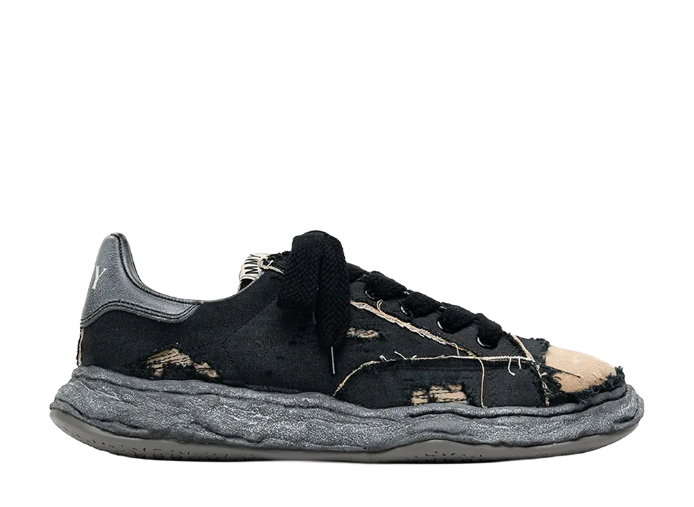 メゾンミハラヤスヒロ チャールズ オリジナルソール リップド オーバーダイ キャンバスローカットスニーカー "ブラック/ブラック"