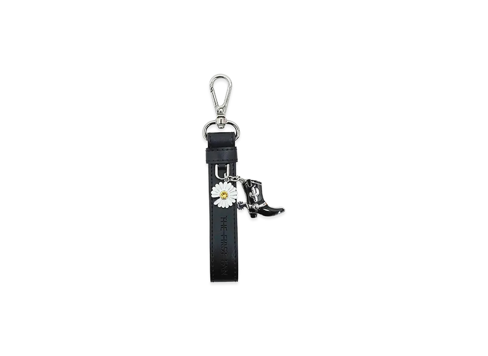 PEACEMINUSONE x Toy Story THE FIRST FAN Fashion Key Ring "Black" / G-DRAGON