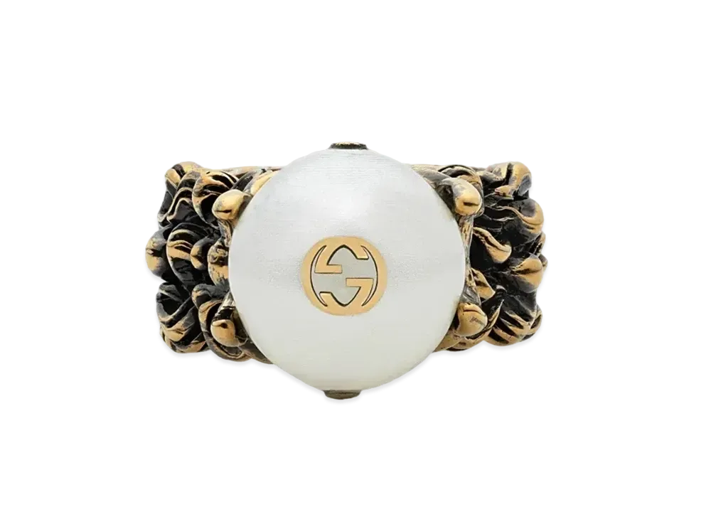 GUCCI Cream Glass Pearl Ring "Gold"