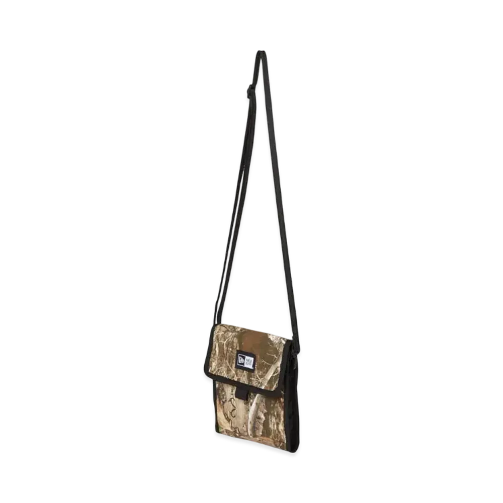 NEW ERA Square Neck Pouch 0.5L Box Logo "Real Tree Camo"