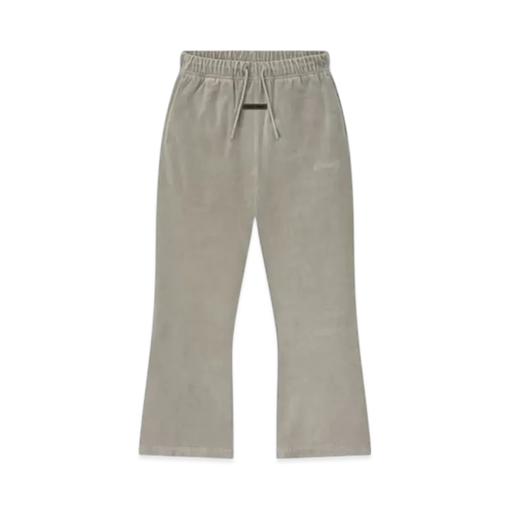FEAR OF GOD ESSENTIALS Kids Velour Flare Sweatpant "Smoke Grey"