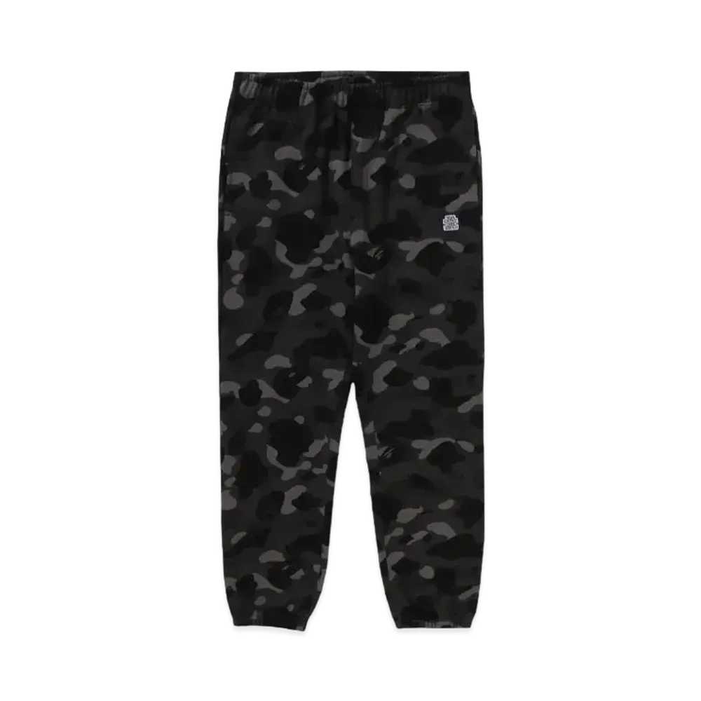 A BATHING APE x Black Eye Patch Color Camo Sweat Pants "Black"