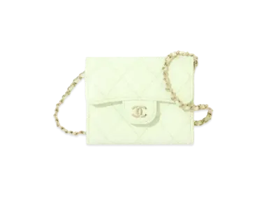 CHANEL Classic Chain Clutch Grain Shiny Calfskin "Green"