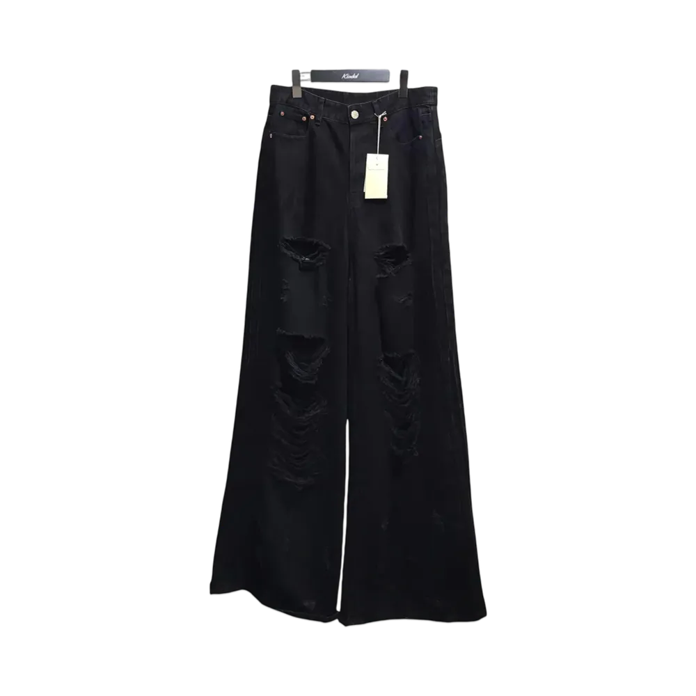 VETEMENTS Destroyed Jeans "Black" UE64PA130B