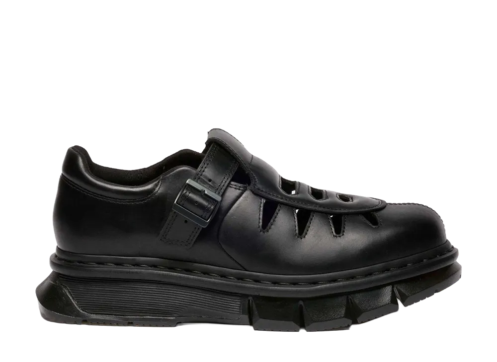 Dr.Martens Qubist Fisherman Shoe "Black"