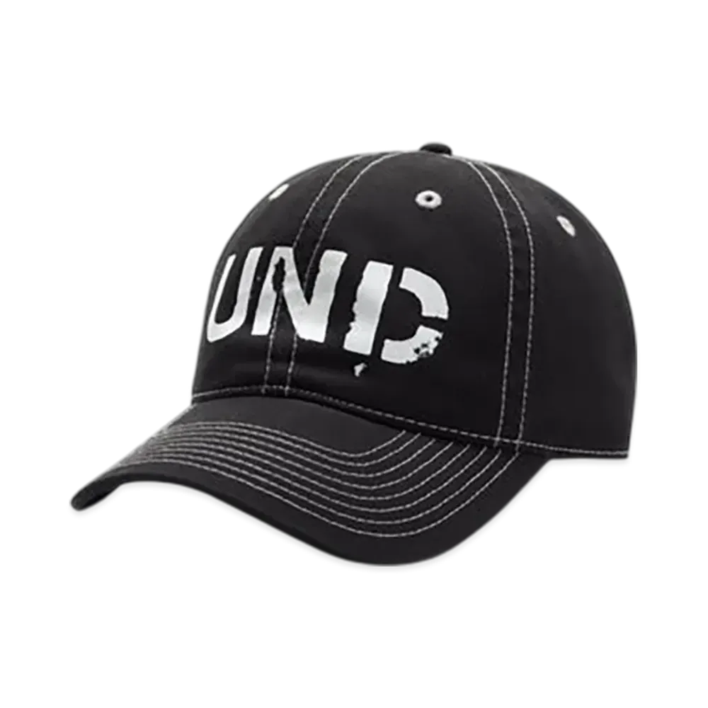 UNDEFEATED Distressed Strapback "Black"