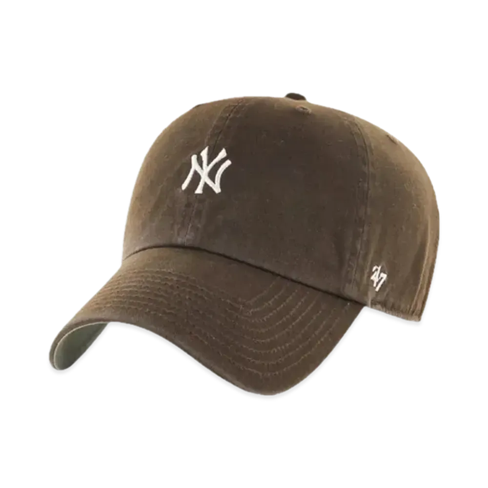 47 LA NYY Base Runner "Yankees Brown"