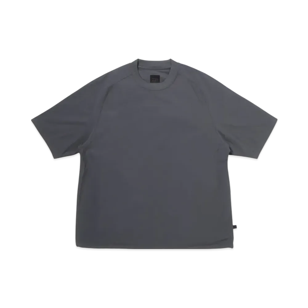 DAIWA PIER39 W's Tech Lightweight S/S Tee "Charcoal"