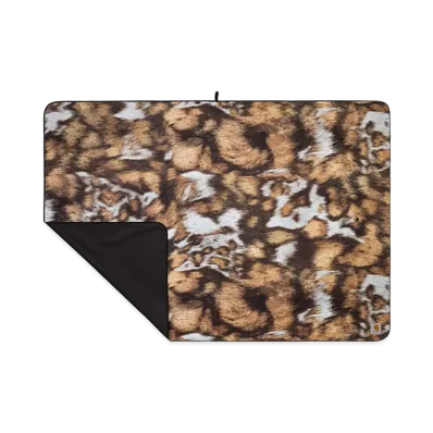 Carhartt WIP Wild Dog Packable Towel "Wild Dog Print"
